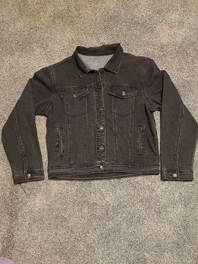 Women’s Black Denim Jean Jacket - Classic Button-Front Coat